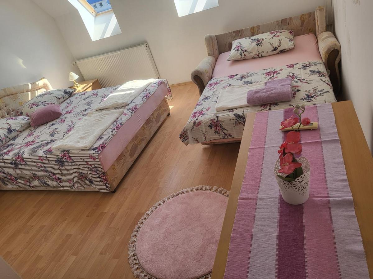 Pansion Brod Bed & Breakfast ภายนอก รูปภาพ
