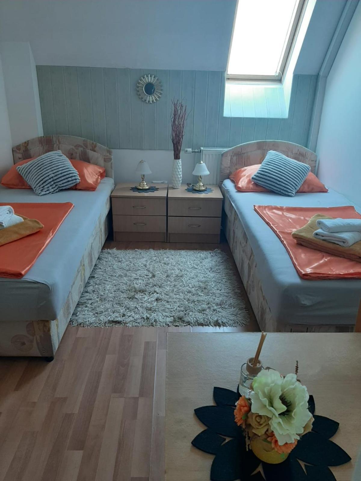 Pansion Brod Bed & Breakfast ภายนอก รูปภาพ